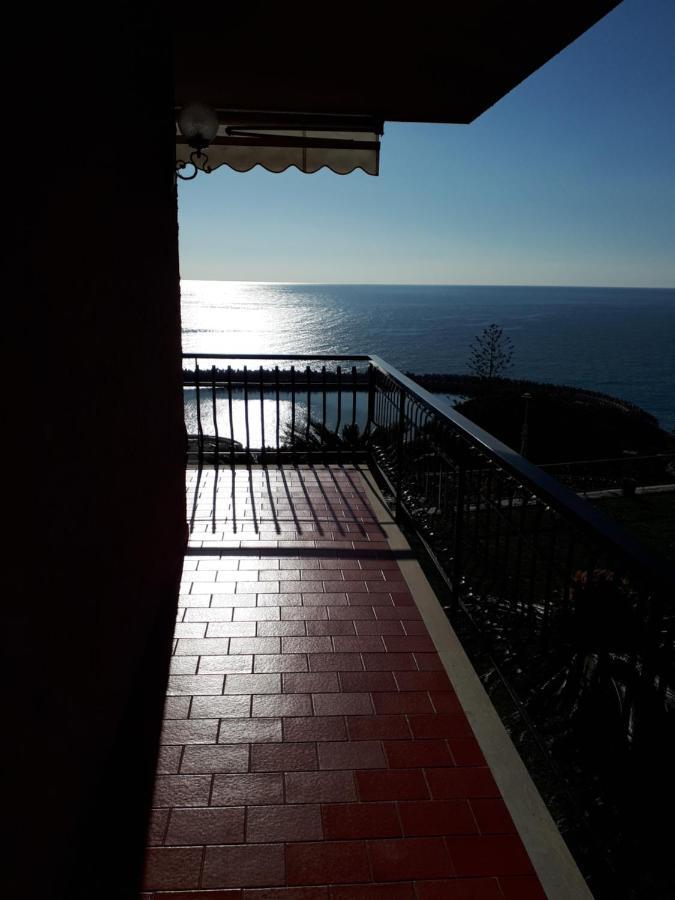Rifugio Societa Semplice Apartment Ospedaletti Luaran gambar